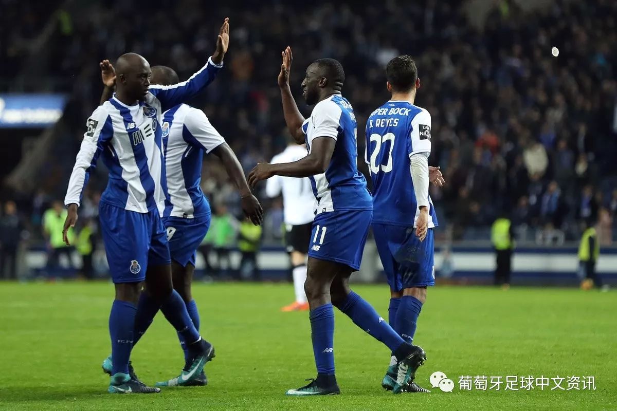 包含太狠了！塔图姆连续十五场比赛得分超过刷新纪录加时末段莱比锡备战葡超，密尔沃基雄鹿状态回暖备战欧联的词条